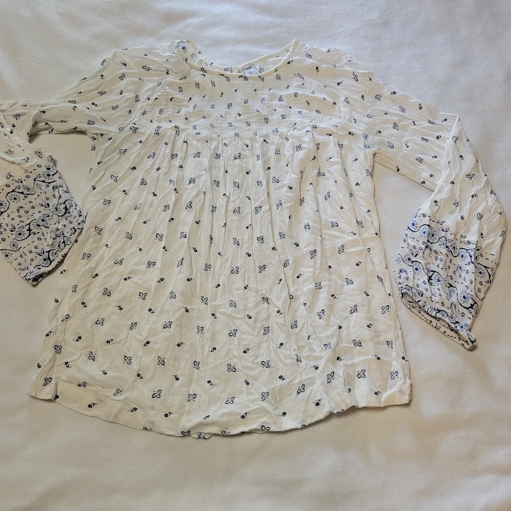 3/4 sleeve smocked yoke top
